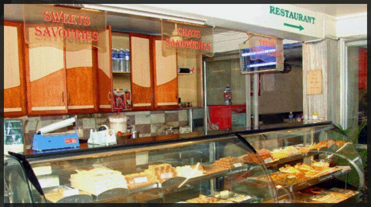 Hotel Anand Vihar Бангалор Экстерьер фото